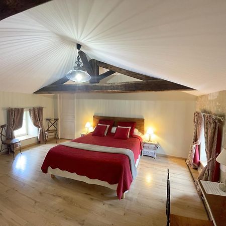 Saint-Hilaire-des-Loges Chambres D'Hotes Le Tilleul المظهر الخارجي الصورة