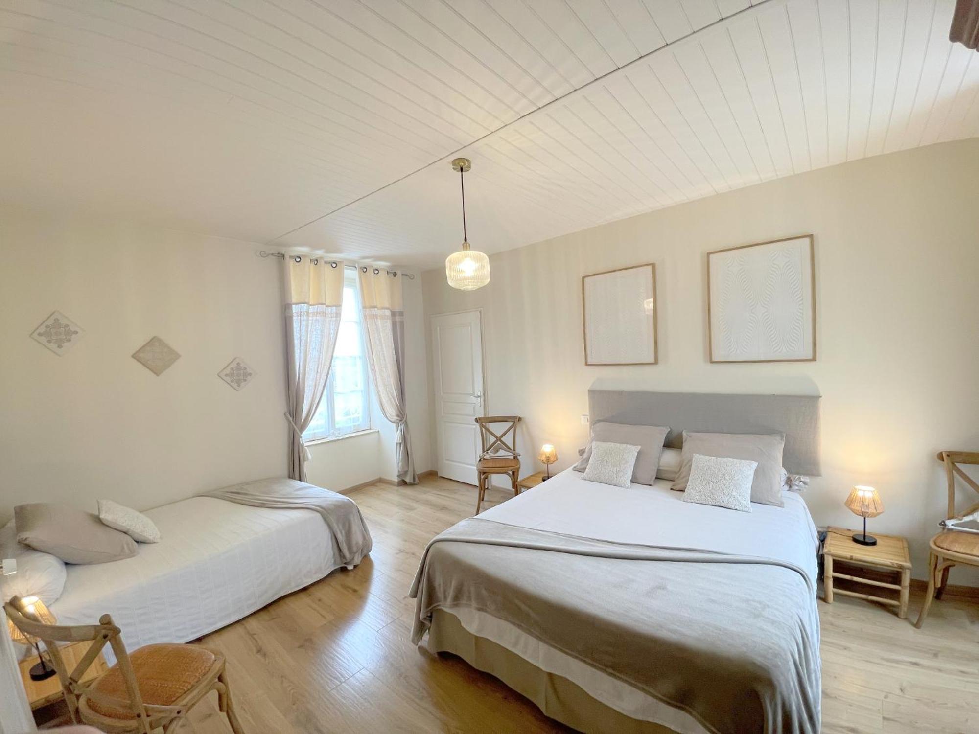 Saint-Hilaire-des-Loges Chambres D'Hotes Le Tilleul المظهر الخارجي الصورة